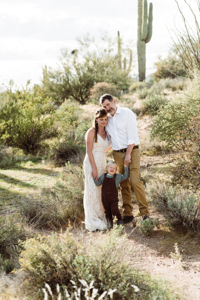 Arizona elopement with kids photographed by a Seattle elopement photographer.