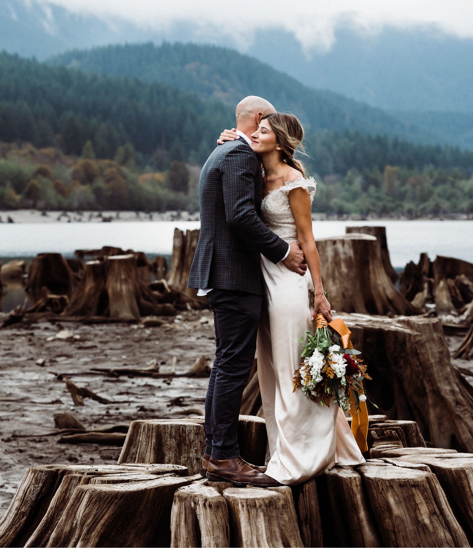 Washington State elopement packages include location scouting